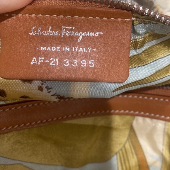 **SALE**Salvatore Ferragamo Gorgeous Tiger Tote - Picture 2 of 7